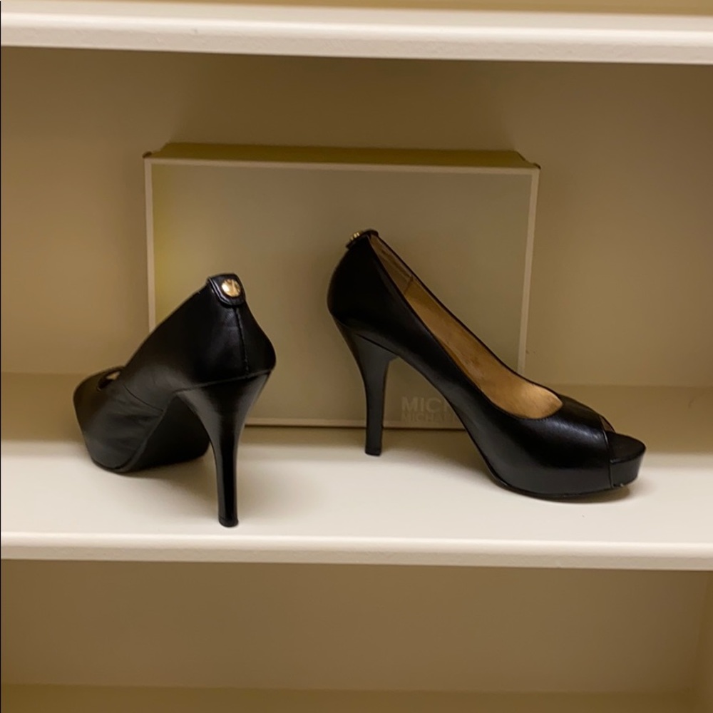 Shoes - Picture 2 of 2
